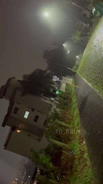 Hj lembrei de quando dei no meio da rua e ainda deixei ele gozar dentro da minha bucetinha…