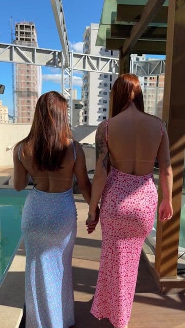 Morena e ruiva, essa combinação é deliciosa não é? 
